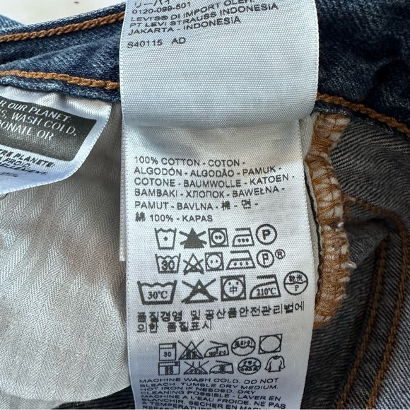 Levi’s 501 Mid-Rise Medium Wash Denim Cutoff Shorts • Sz 25 - Picture 11 of 11